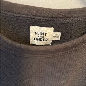 Flint and Tinder Gray Sweatshirt Size Large